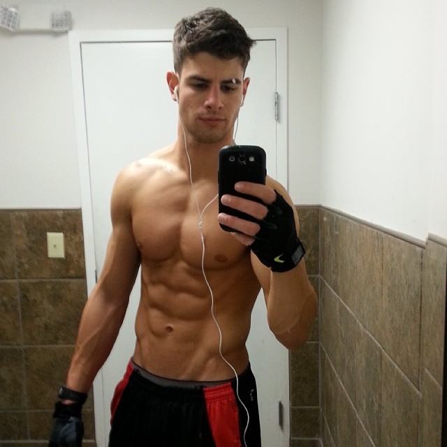 ผู้ชายพาเพลิน 4