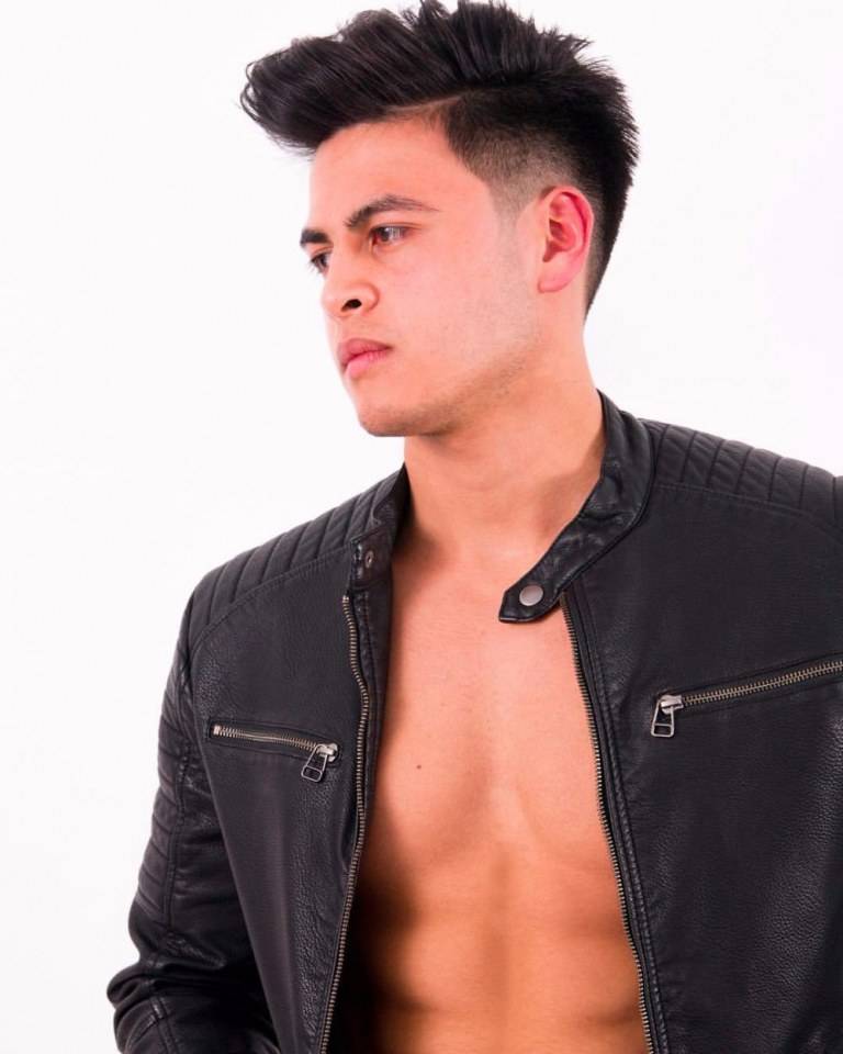 หนุ่มแน่นๆ002