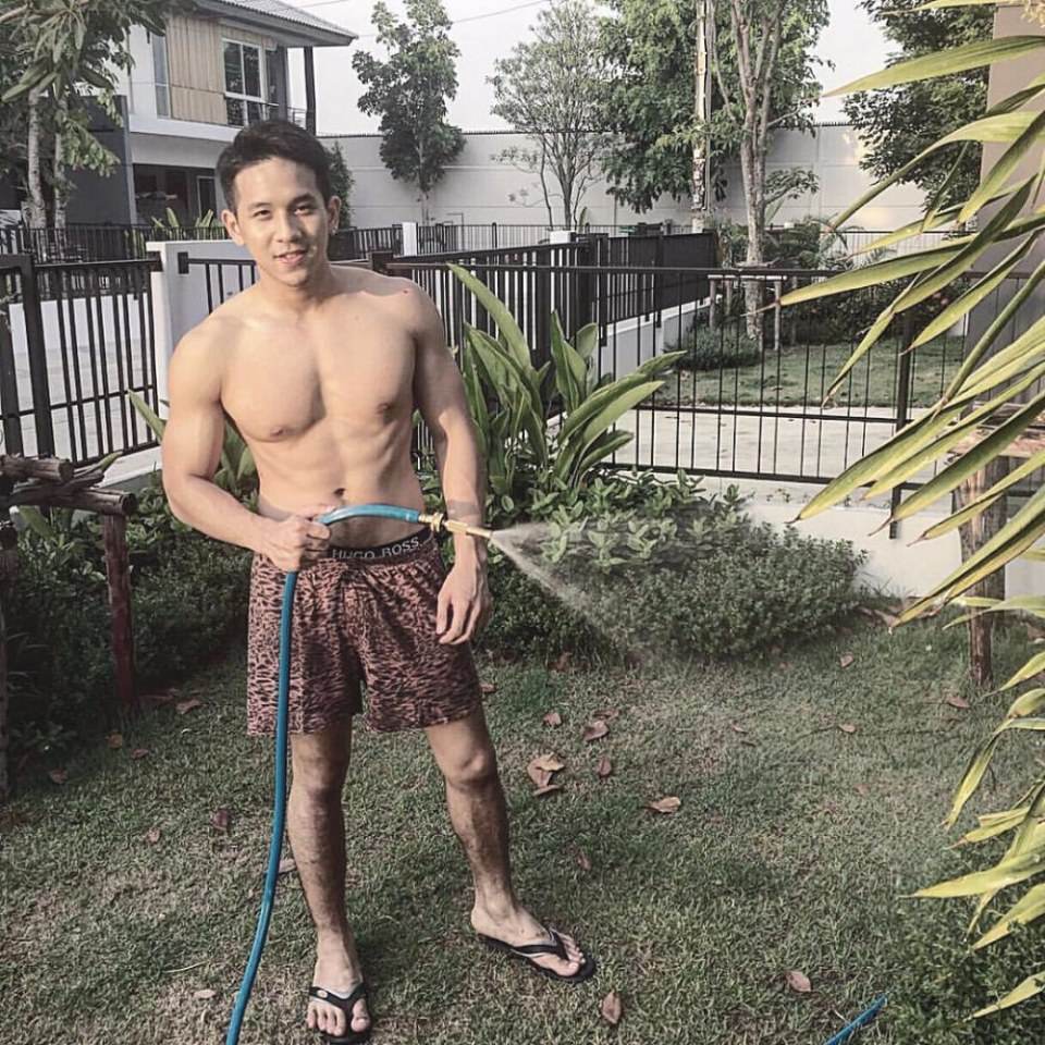 ผู้ชายพาเพลิน