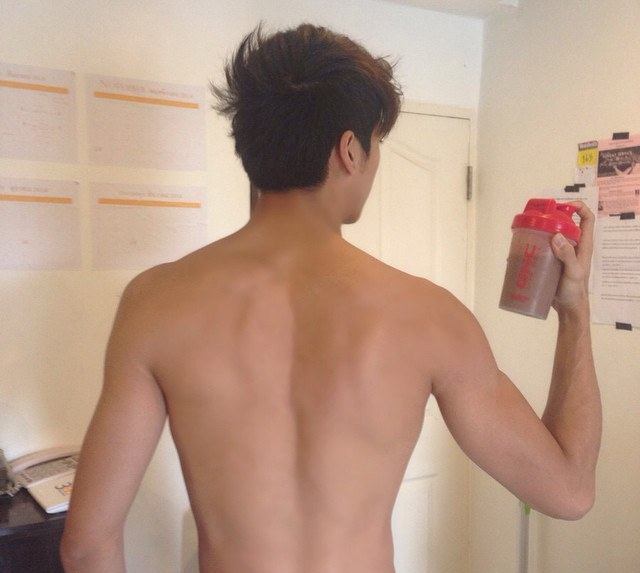 “พอร์ช สรรเสริญ” หนุ่มสุดยอดหุ่นเซ็กซี่ ชอบฟันดาบมาก ! หล่อ ออร่ากระจาย ขวัญใจสาวๆ