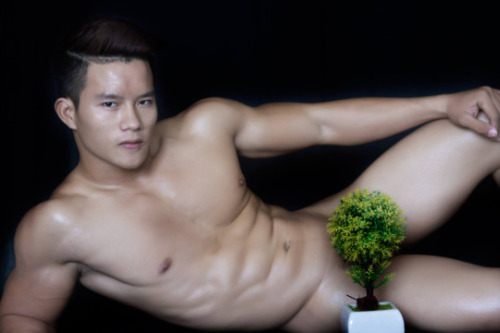 ถอดโชว์เรือนร่าง 1319