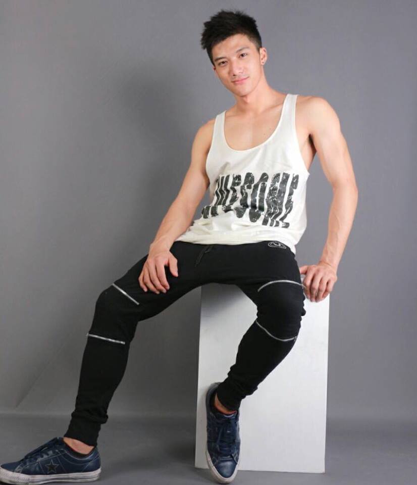 หล่อจริงอะไรจริง! “โอ จุฑาพัฒน์” นายแบบหนุ่มซิคแพคชัด เด็กปั้นของช่างภาพชื่อดัง “ใหญ่ อมาตย์”