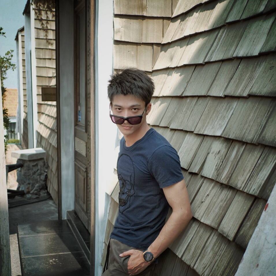 หล่อจริงอะไรจริง! “โอ จุฑาพัฒน์” นายแบบหนุ่มซิคแพคชัด เด็กปั้นของช่างภาพชื่อดัง “ใหญ่ อมาตย์”