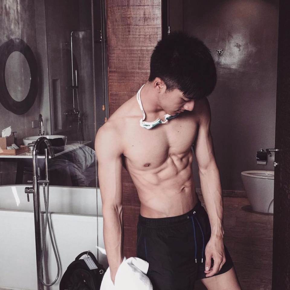 หล่อจริงอะไรจริง! “โอ จุฑาพัฒน์” นายแบบหนุ่มซิคแพคชัด เด็กปั้นของช่างภาพชื่อดัง “ใหญ่ อมาตย์”