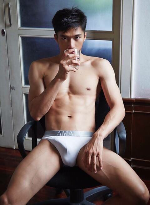 หล่อจริงอะไรจริง! “โอ จุฑาพัฒน์” นายแบบหนุ่มซิคแพคชัด เด็กปั้นของช่างภาพชื่อดัง “ใหญ่ อมาตย์”