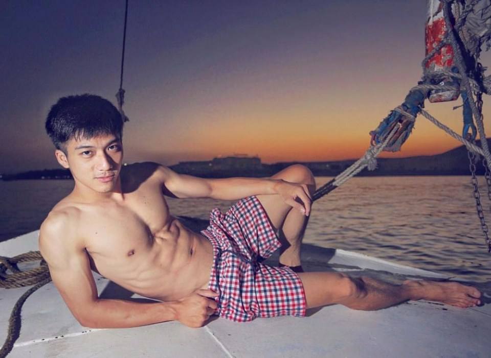 หล่อจริงอะไรจริง! “โอ จุฑาพัฒน์” นายแบบหนุ่มซิคแพคชัด เด็กปั้นของช่างภาพชื่อดัง “ใหญ่ อมาตย์”