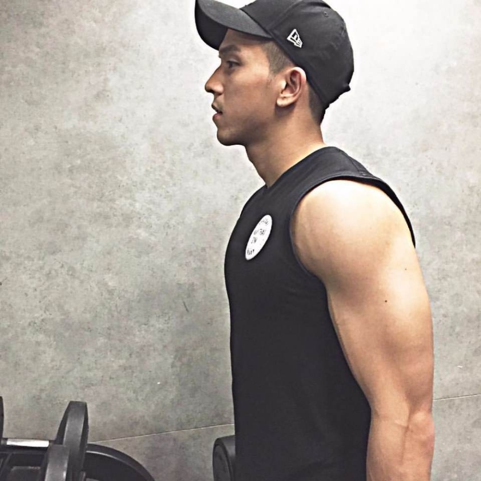 หนุ่มน่าฟัด005