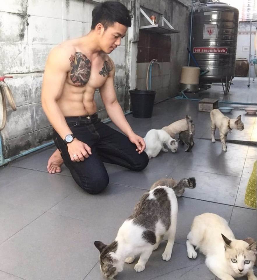 หนุ่มน่าฟัด005