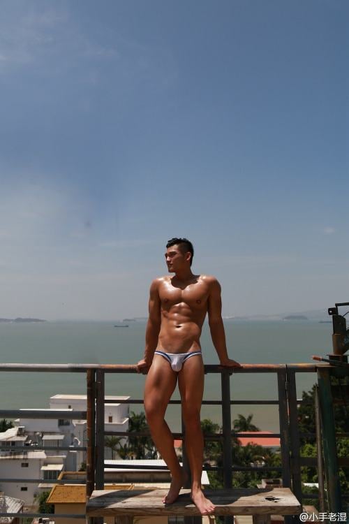 Hot guy in underwear 198