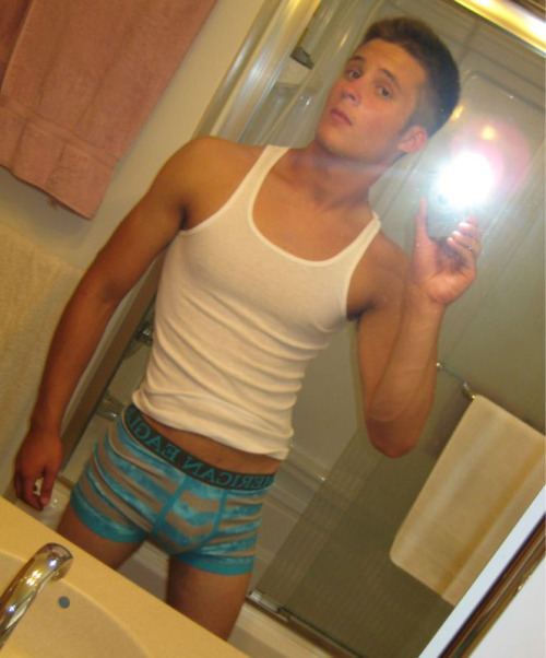 Hot guy in underwear 204