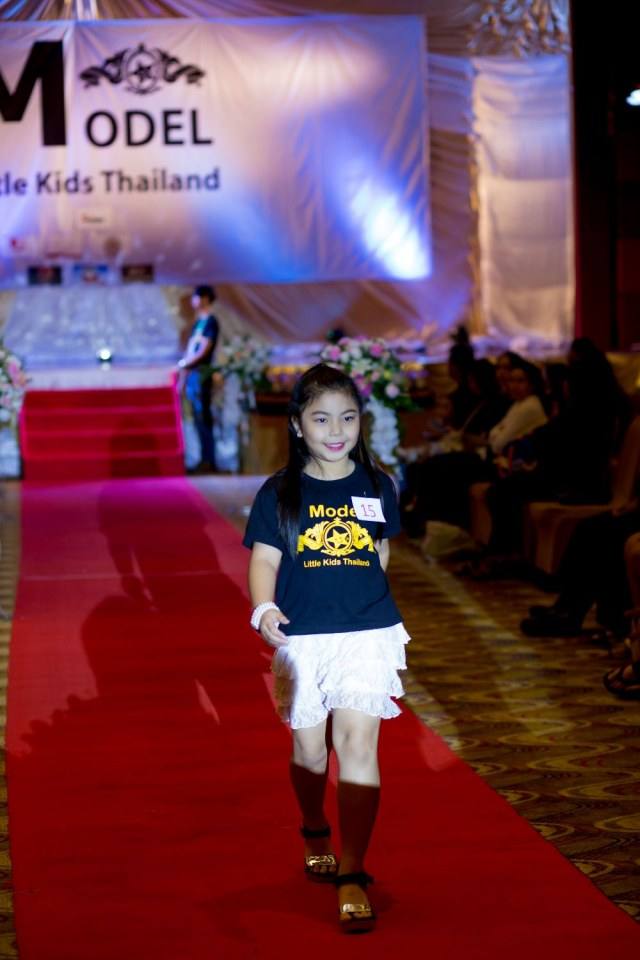 อบรมเดินแบบแฟชั่นโชว์ ดำเนินงานโดย Little Kids Thailand