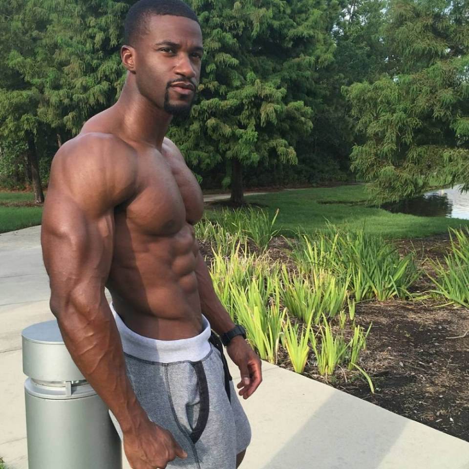 ปูหมอน นอนสื่อ