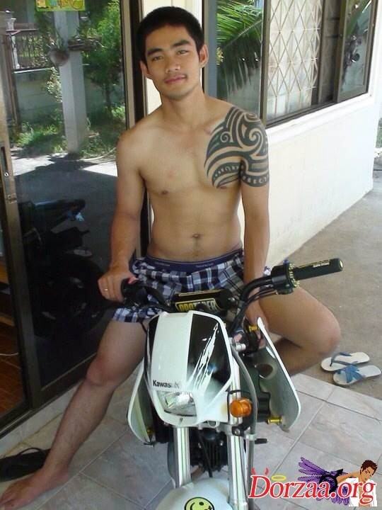 ชายหนุ่ม# 2