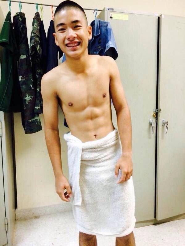 ชายหนุ่ม# 2