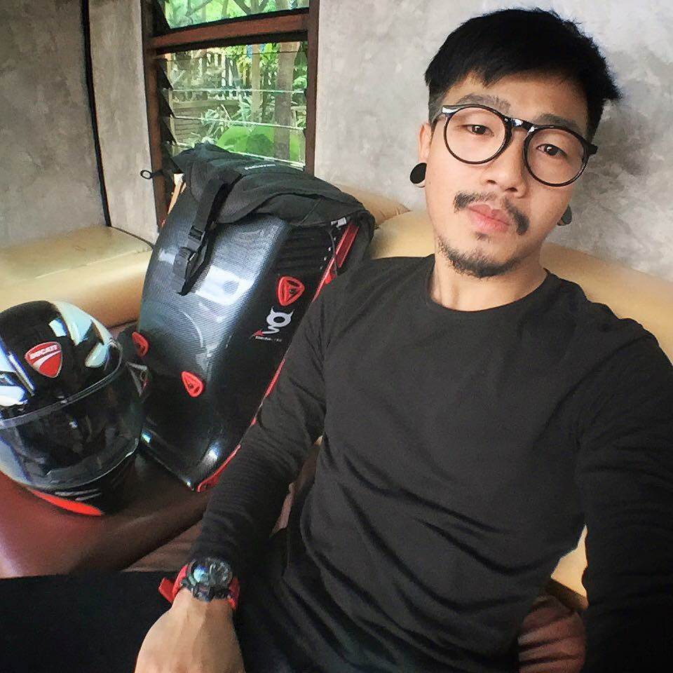 ใครอ่ะ 1,246