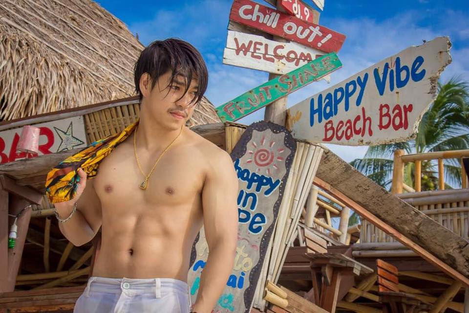 หล่ออเข้มอ่าาา"