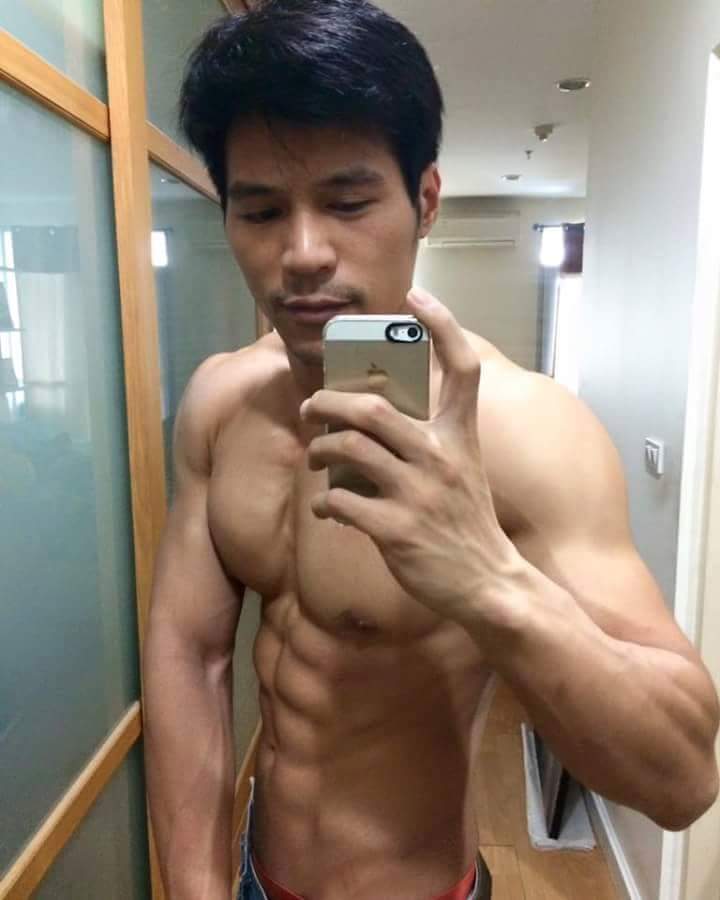 รักผู้ชายหล่อ 1,352