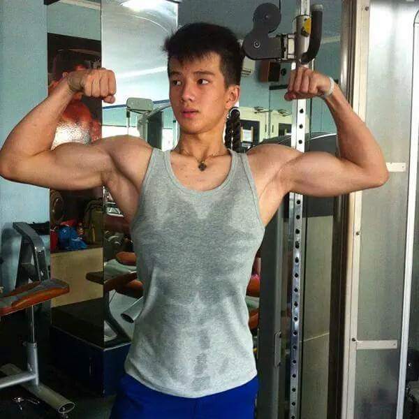 รักผู้ชายหล่อ 1,352