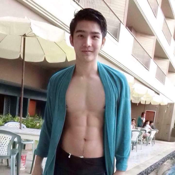 รักผู้ชายหล่อ 1,359