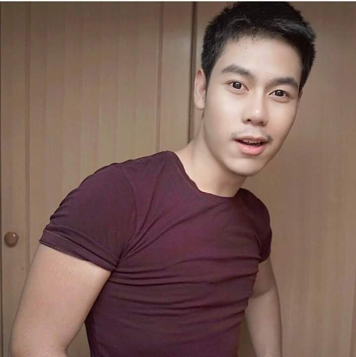 รักผู้ชายหล่อ 1,359