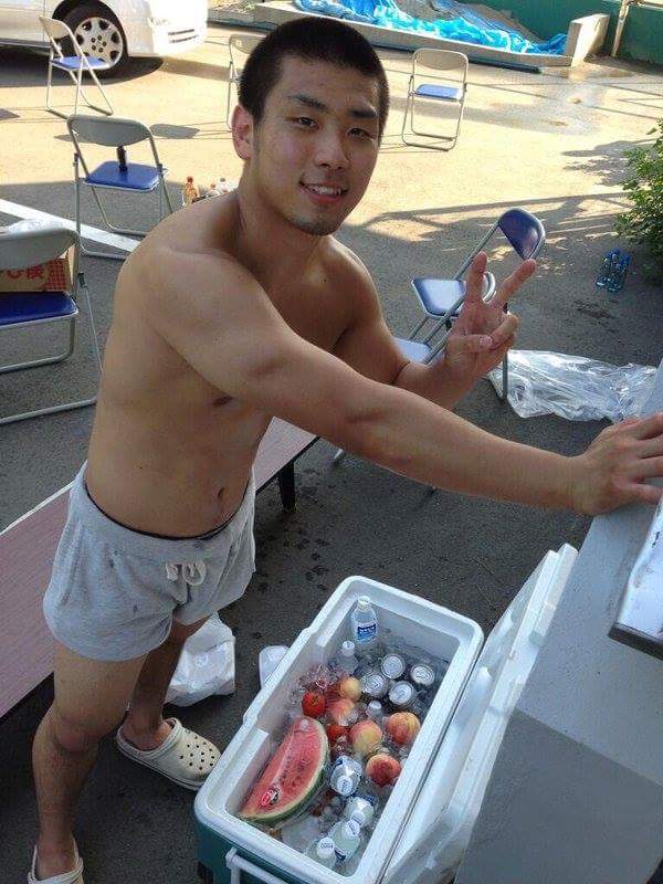 รักผู้ชายหล่อ 1,359