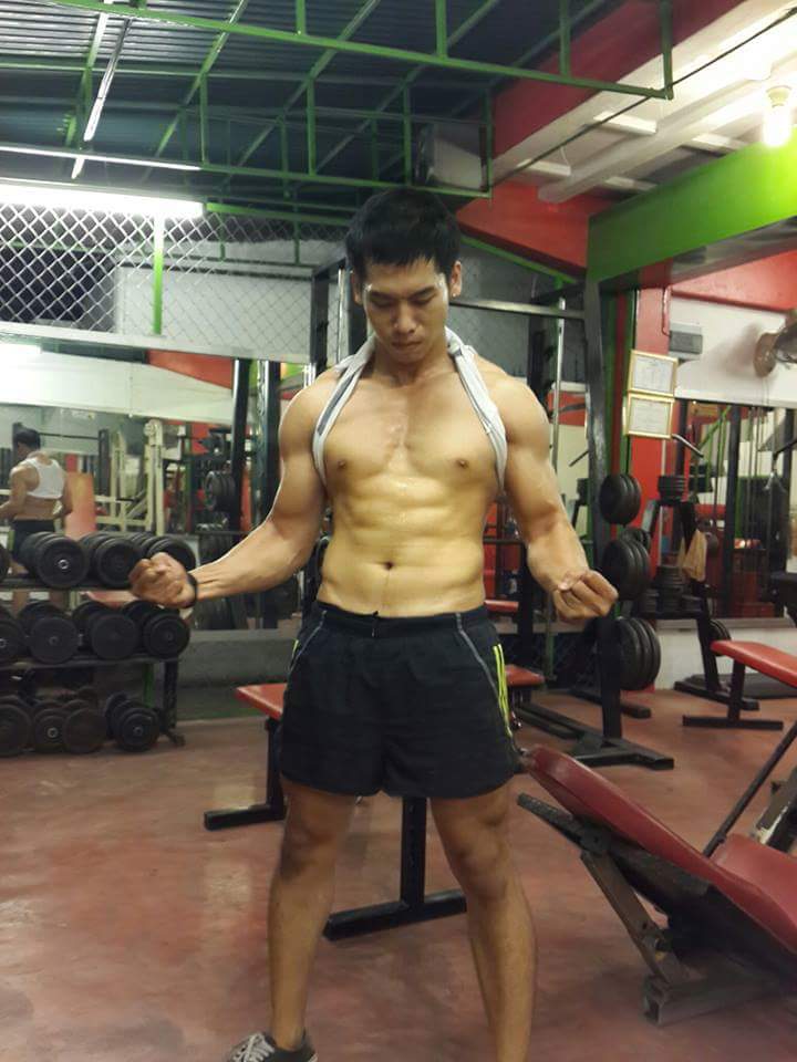 รักผู้ชายหล่อ 1,359