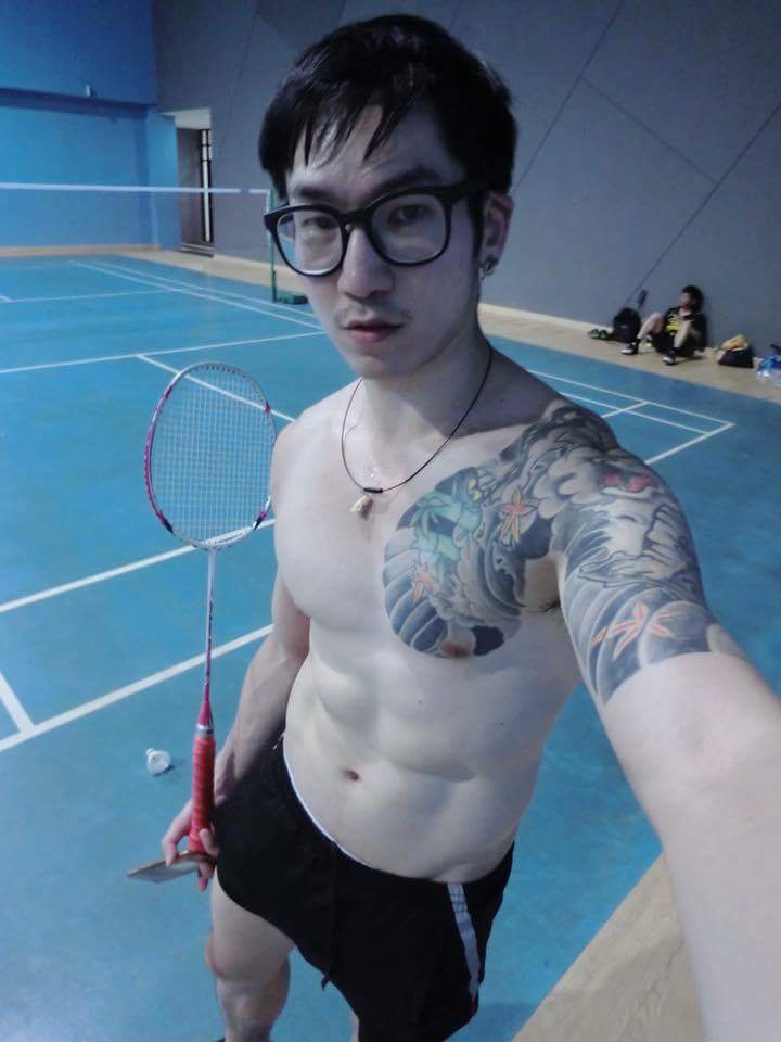 รักผู้ชายหล่อ 1,359