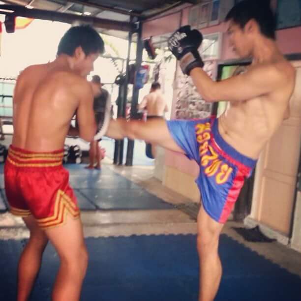 รักผู้ชายหล่อ 1,359