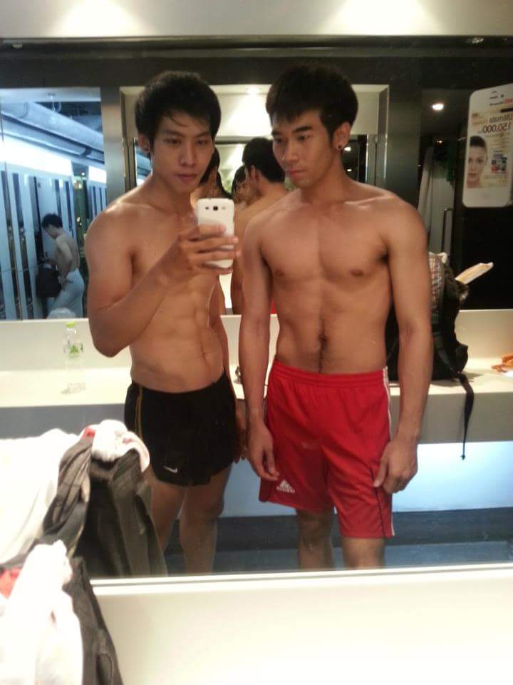 รักผู้ชายหล่อ 1,359