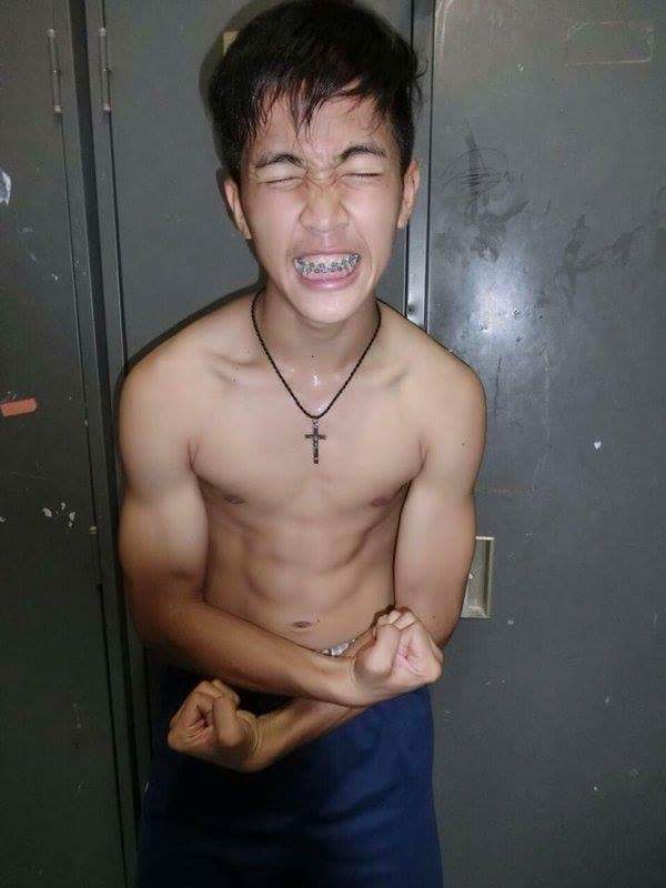 รักผู้ชายหล่อ 1,359