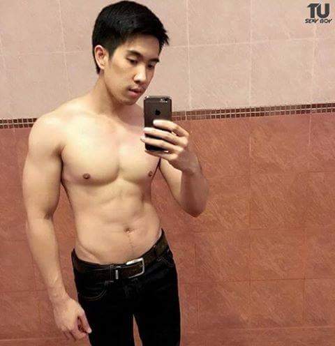 รักผู้ชายหล่อ 1,359