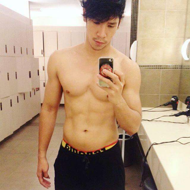 รักผู้ชายหล่อ 1,359