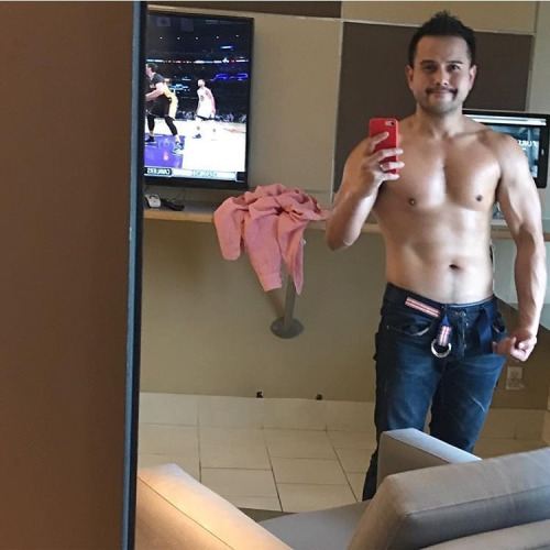 ถอดโชว์เรือนร่าง 1340