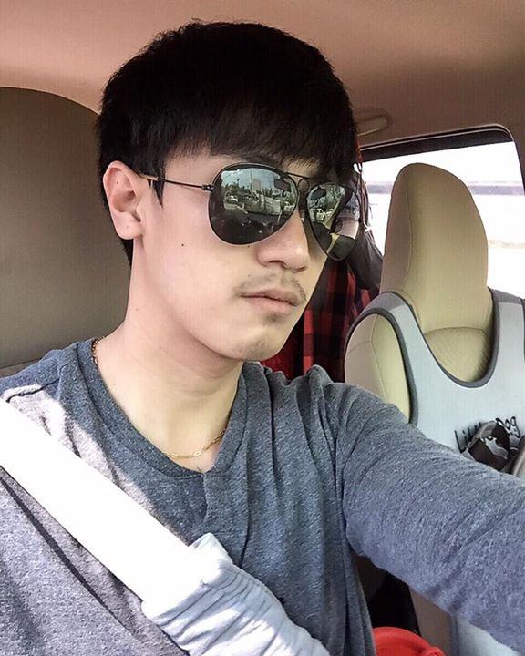 หล่อ เด้อะ 1,407