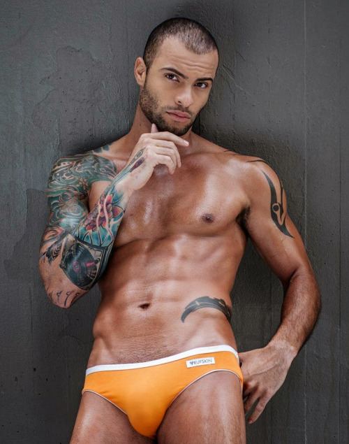 Hot guy in underwear 219