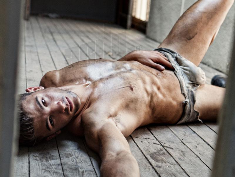 Hot guy in underwear 220