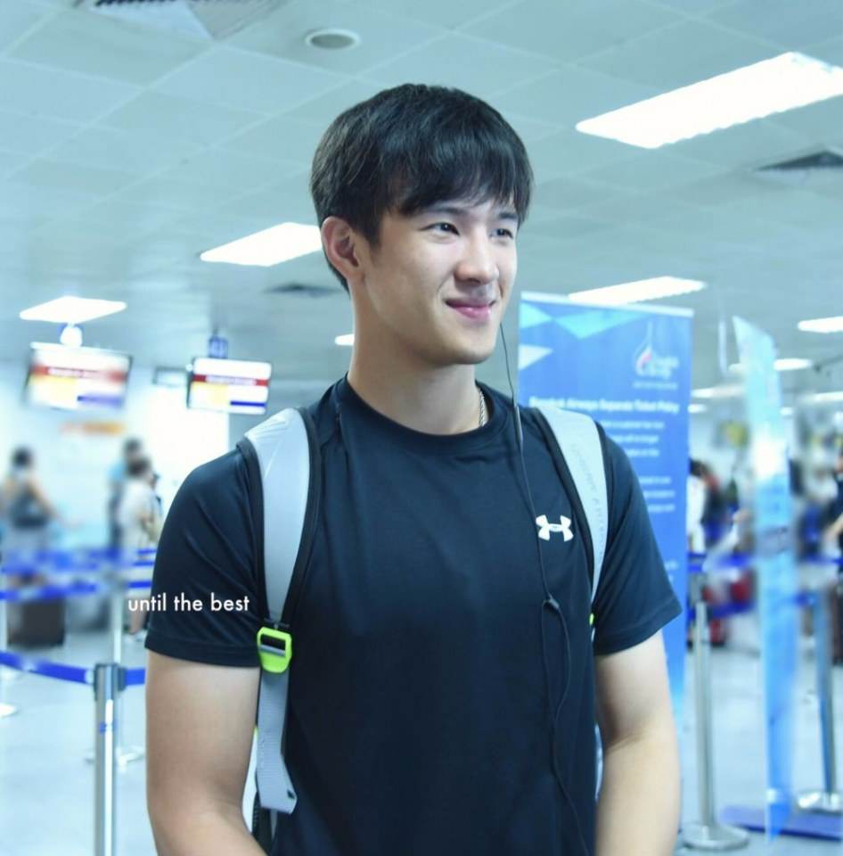 ตี๋น่าเลีย เจมส์มาร์