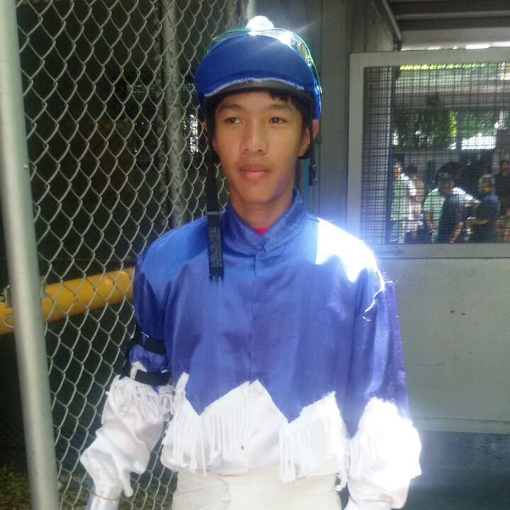 หนุ่มๆ นร.รร.กีฬา # 33