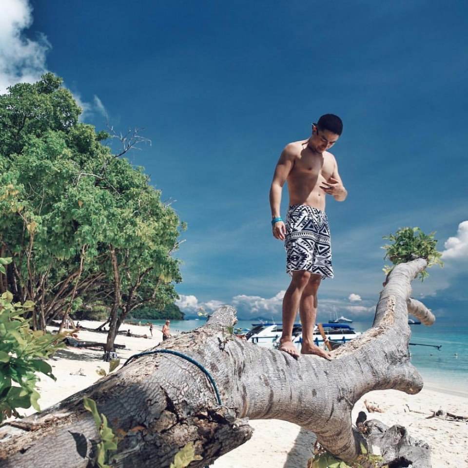 หล่อไม่มาก แต่อยากโดนมากกกก