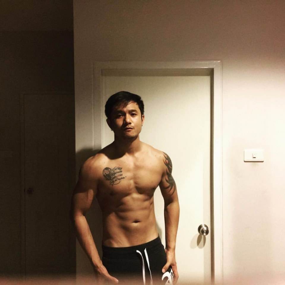 หล่อไม่มาก แต่อยากโดนมากกกก