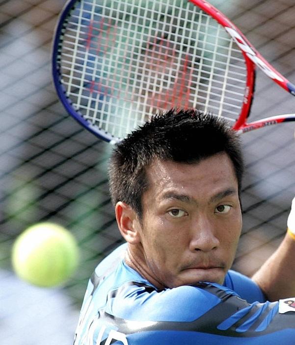 บอล ภราดร ศรีชาพันธุ์ แชมป์เทนนิสอันดับ 1 แห่งวงการเทนนิสไทย