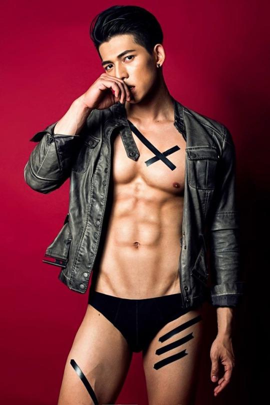 ถอดโชว์เรือนร่าง 1424