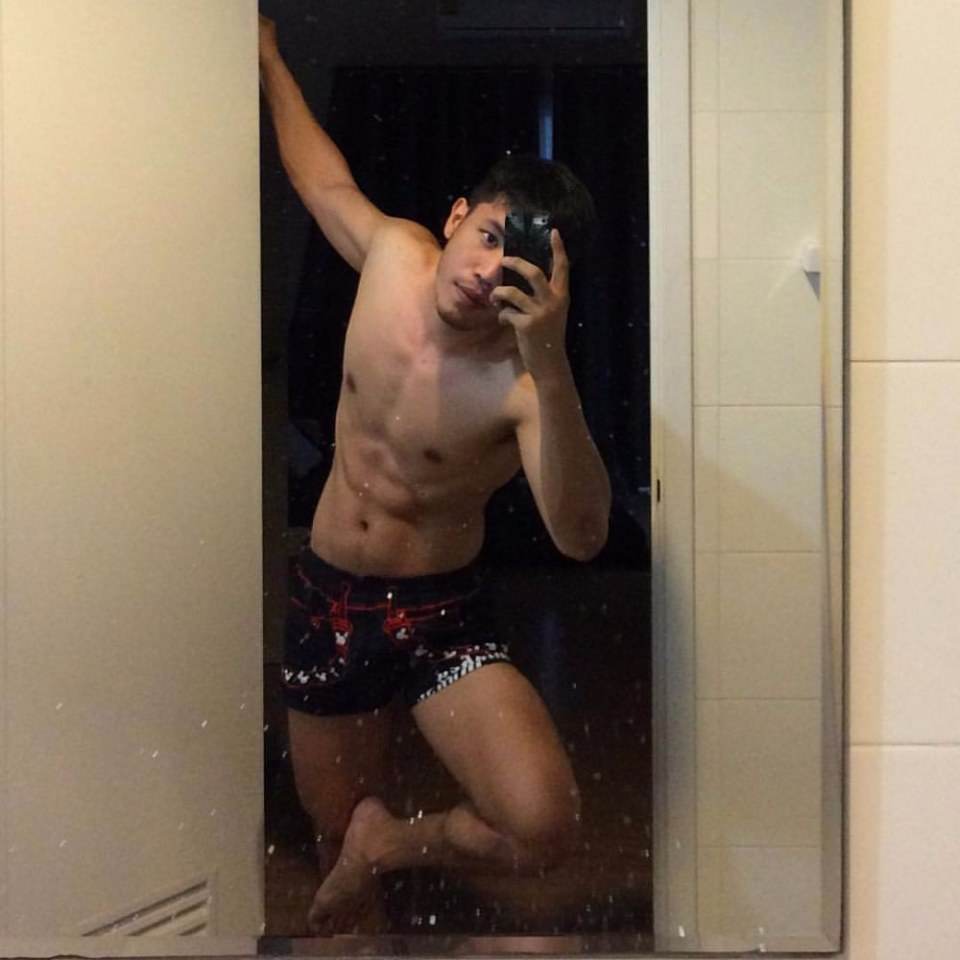 ชอบอยากเลีย