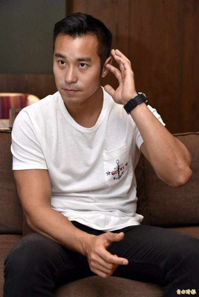 เอ๊ะ!หรือว่าชอบคนแก่ "โจเซฟ จาง