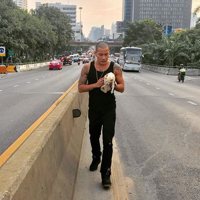 ส่องชีวิตสุดเข้ม!! ร็อคเกอร์ "แบงค์ ปรีติ"