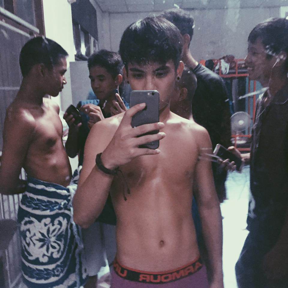 มีความสุข 1,527