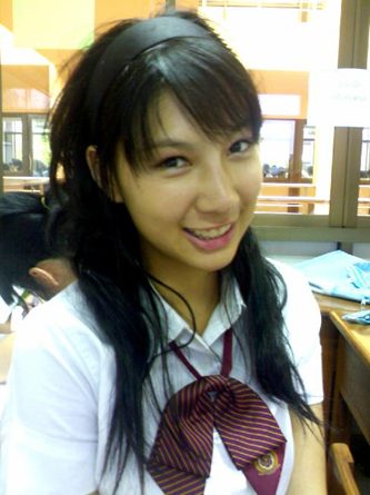 น่ารักกว่า strawberrizz.hi5.com