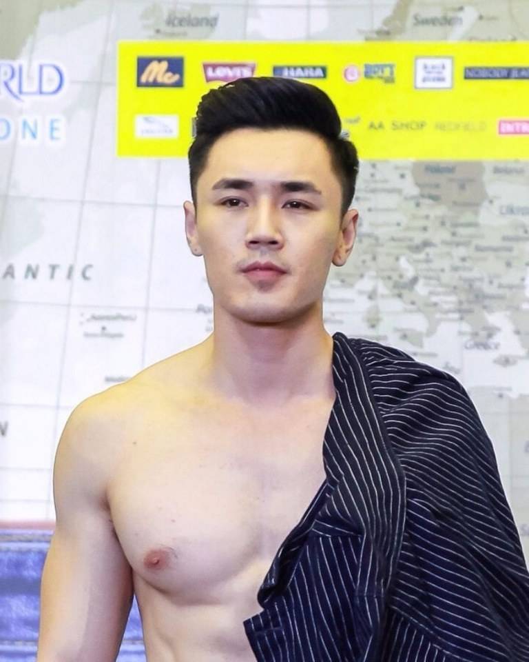 หล่อล่ำขาวเนียน #บิ๊ก