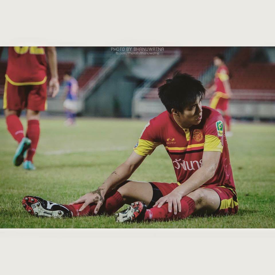 โทร่า 1,594