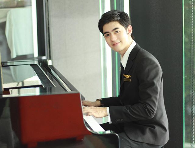 กัน รัชชานนท์ หล่อใสในชุดนักศึกษา